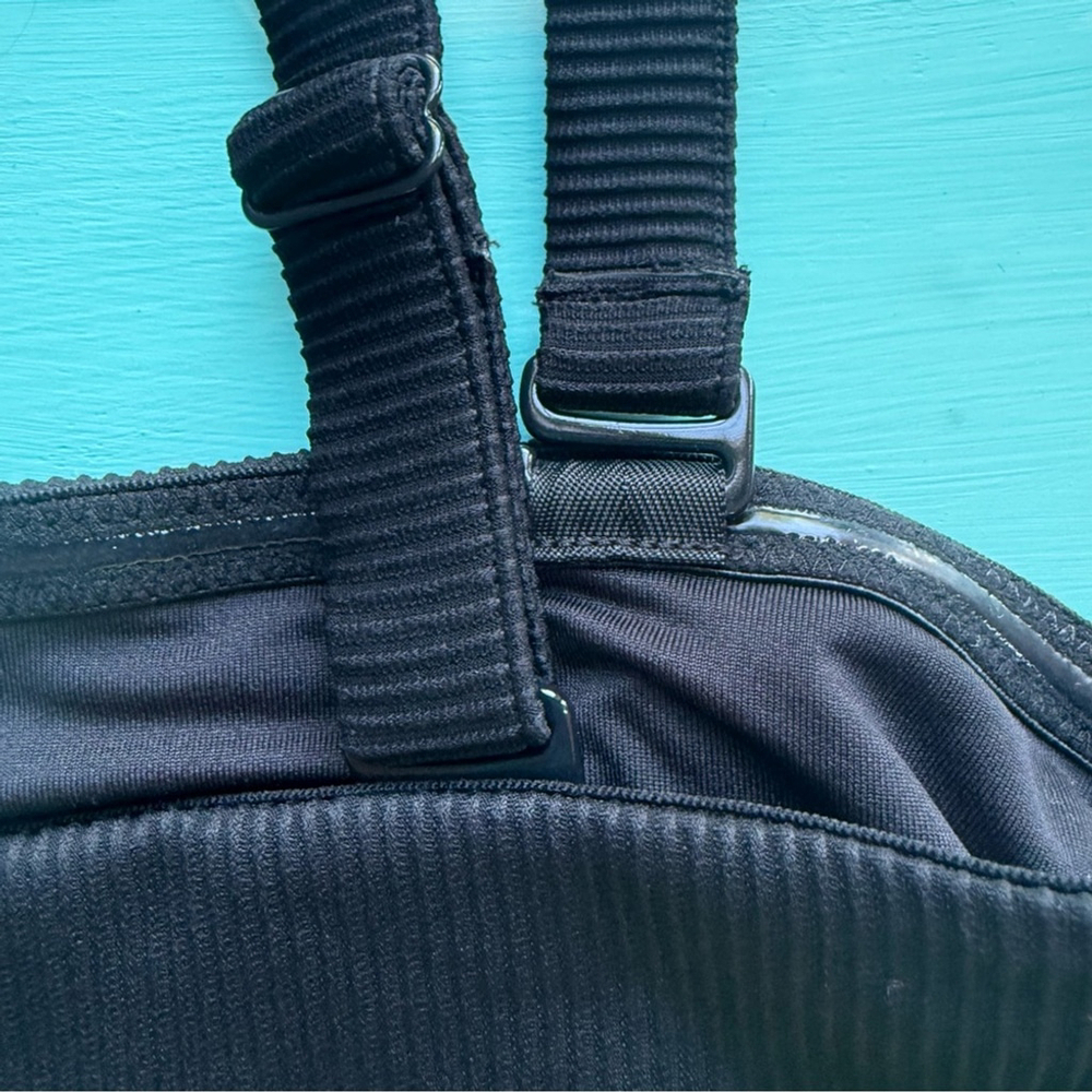 Old Navy Black Bikini Top Bandeau Removable Straps S M Swim Resortwear - Picture 4 of 6